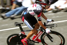 中国男篮苦练体能 备战世预赛关键战，体育总局中国男篮