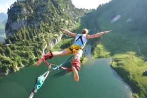 中国男篮公布新一届集训名单多位年轻球员入选备受期待，中国男蓝集训队名单